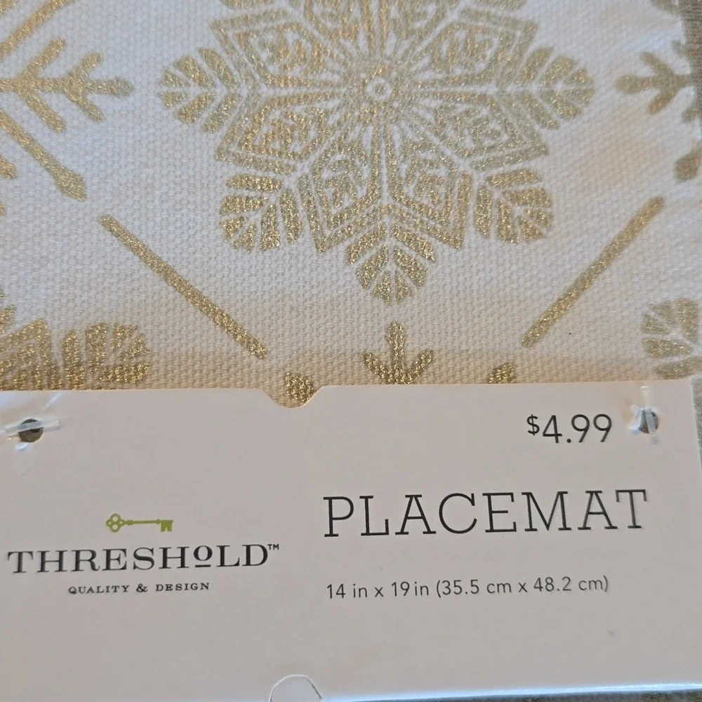 Christmas in July! Threshold Gold White Snowflake Placemats Set of 5 Holiday